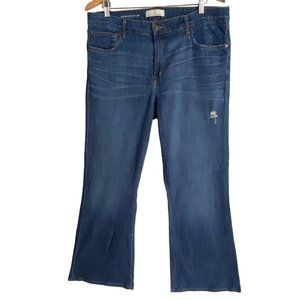Women’s CJ Cookie Johnson, restoration relaxed flare, jeans, size 34x30 made USA